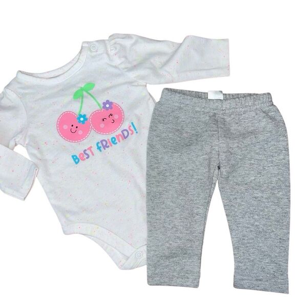 Baby girls size 0-3 months outfit fall/winter - Picture 1 of 3